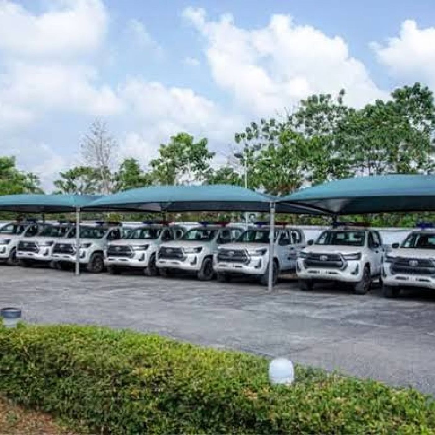 Otti gifts Cars to Abia House Members. Right Move?? episode artwork