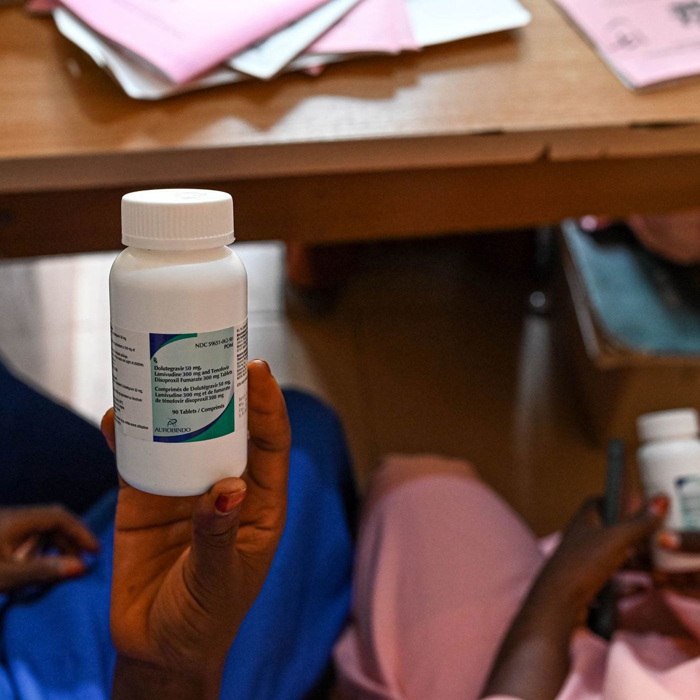 OMS: mundo ainda longe da meta de erradicar HIV, hepatites e ISTs até 2030 episode artwork