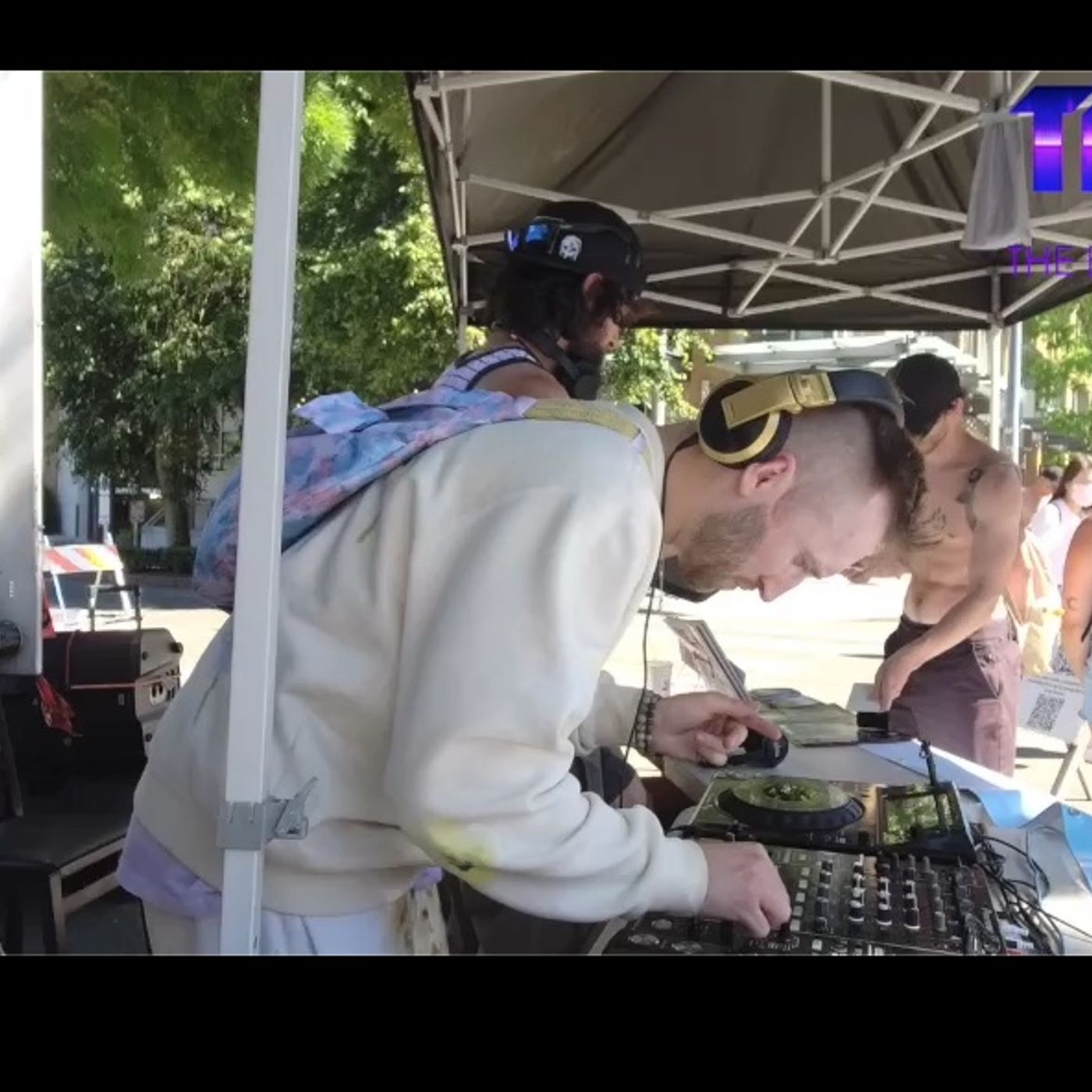 The DJ Sesisons