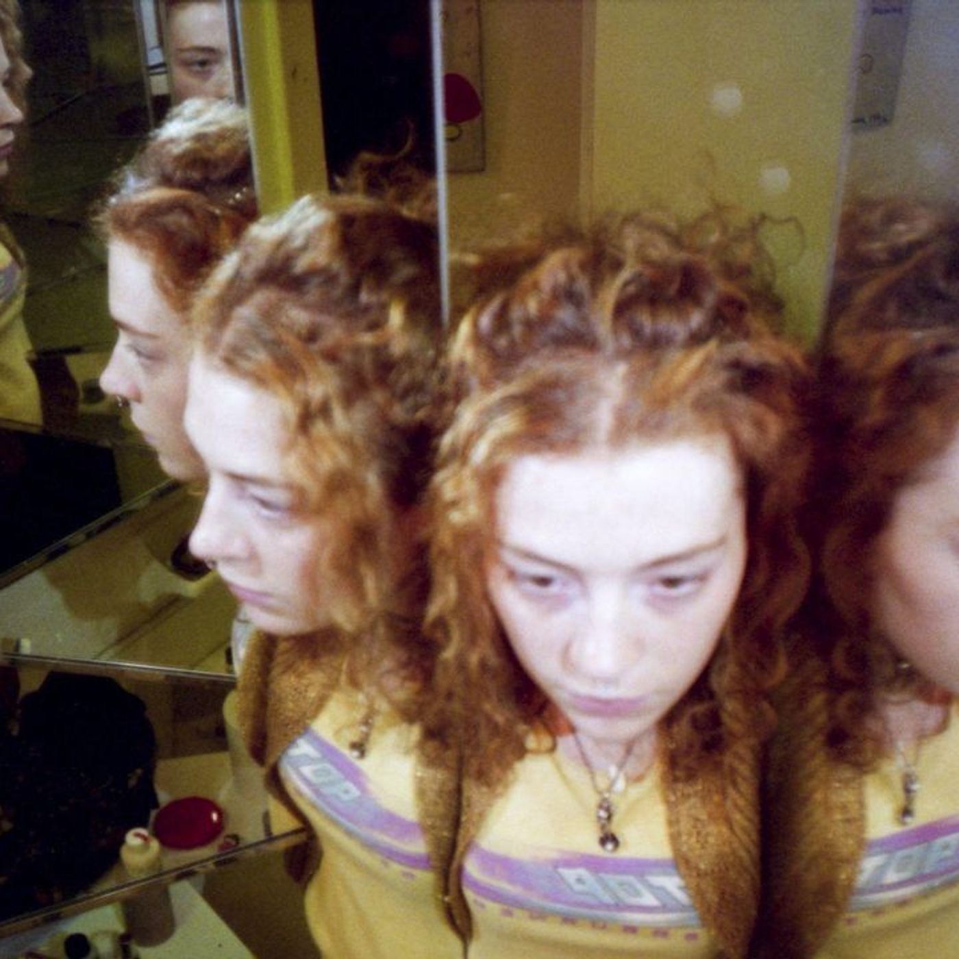 Melissa Auf der Maur Unveils First New Music in 16 Years
