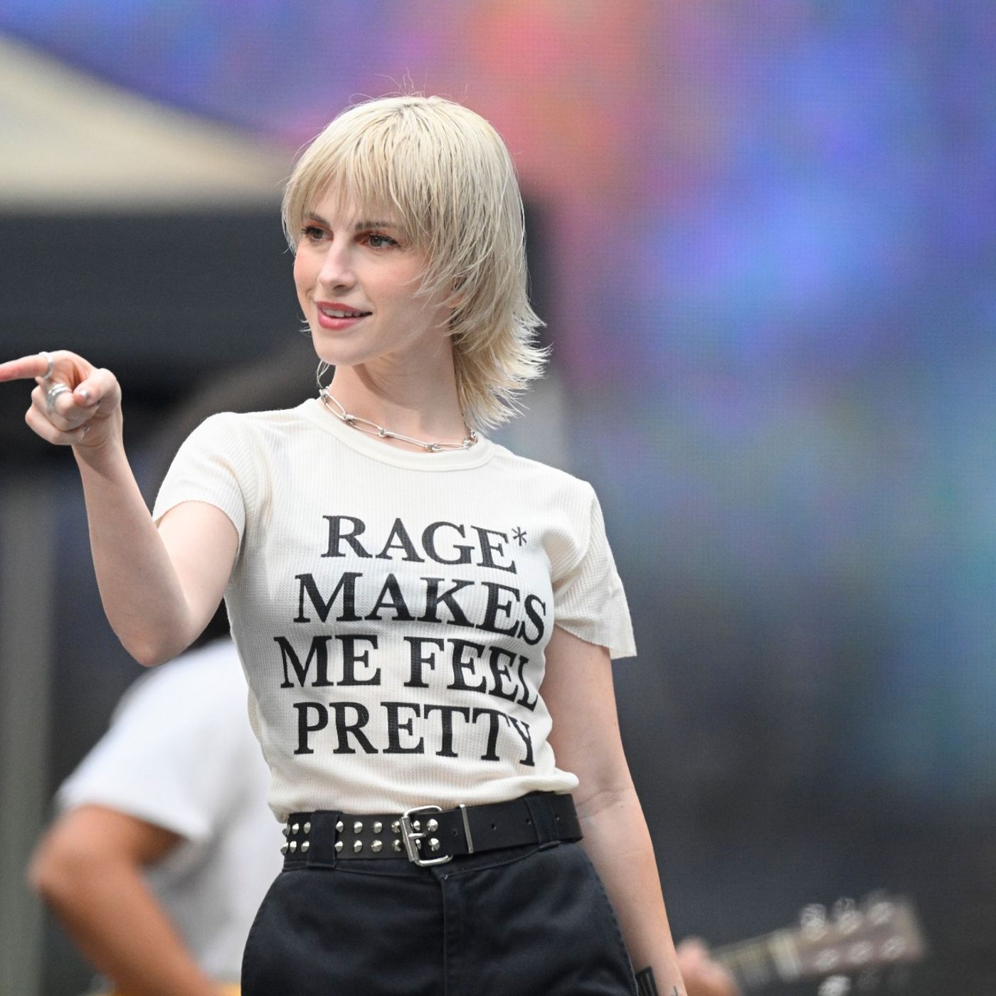 Here’s what Hayley Williams played as she kicked off ‘The Hayley Williams Show’ tour in West Palm Beach episode artwork
