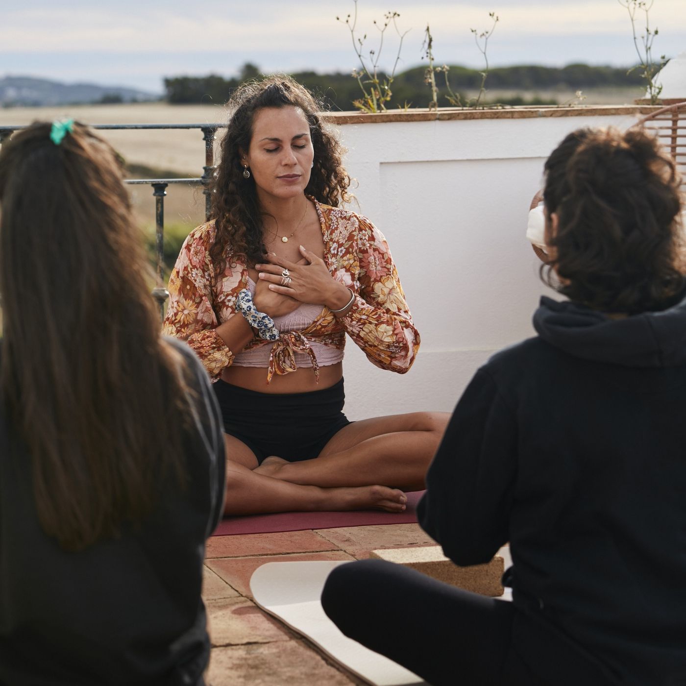 Épisode 106 | Quelles qualités pour être un bon prof de yoga ? episode artwork