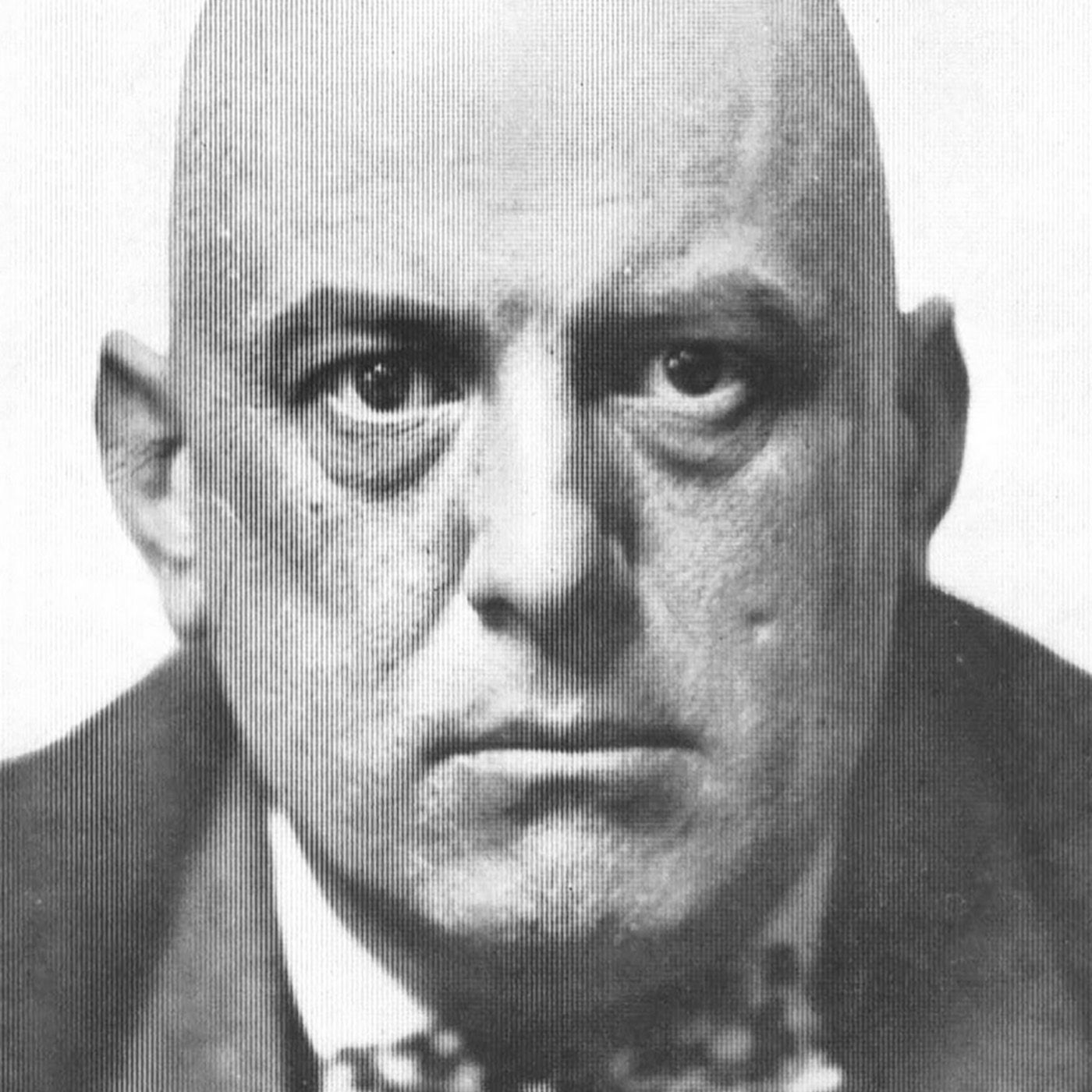 S9E1. Aleister Crowley: Verdens ondeste mand - podcast episode cover