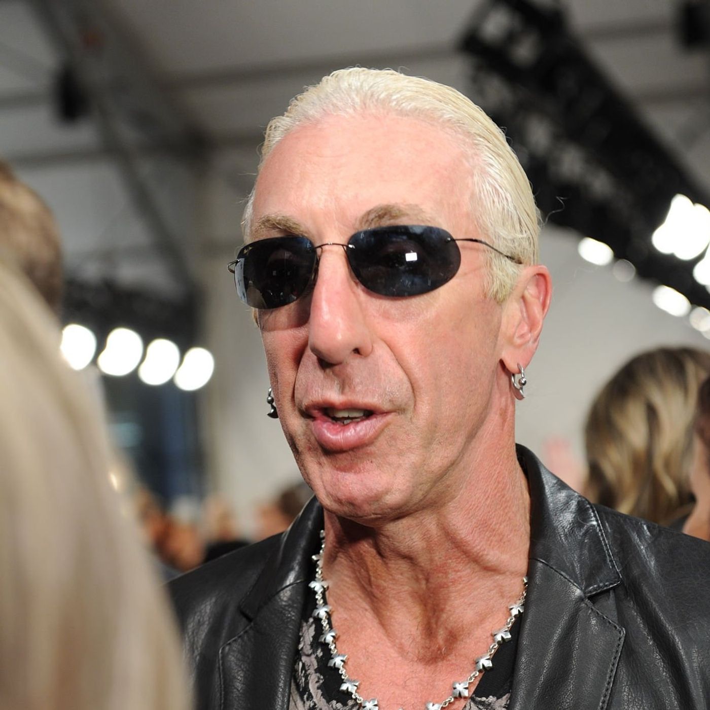 DOC Talks to DEE SNIDER about his new BOOK FRATS and his apperence at ROCK CITY MUSIC CO. episode artwork