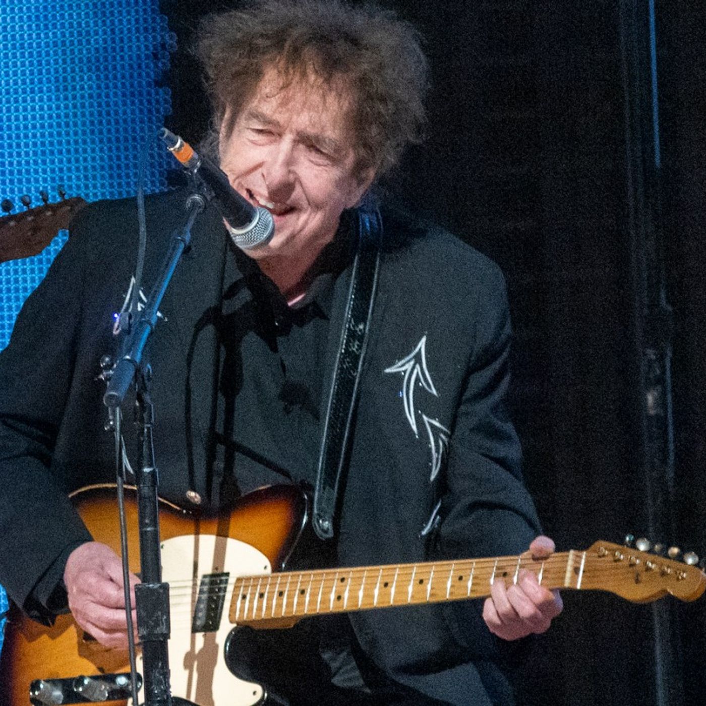 Bob Dylan Wraps Up Dramatic U.S. Tour by Adding One More Guitarist Into the Mix: Jimmie Vaughan episode artwork