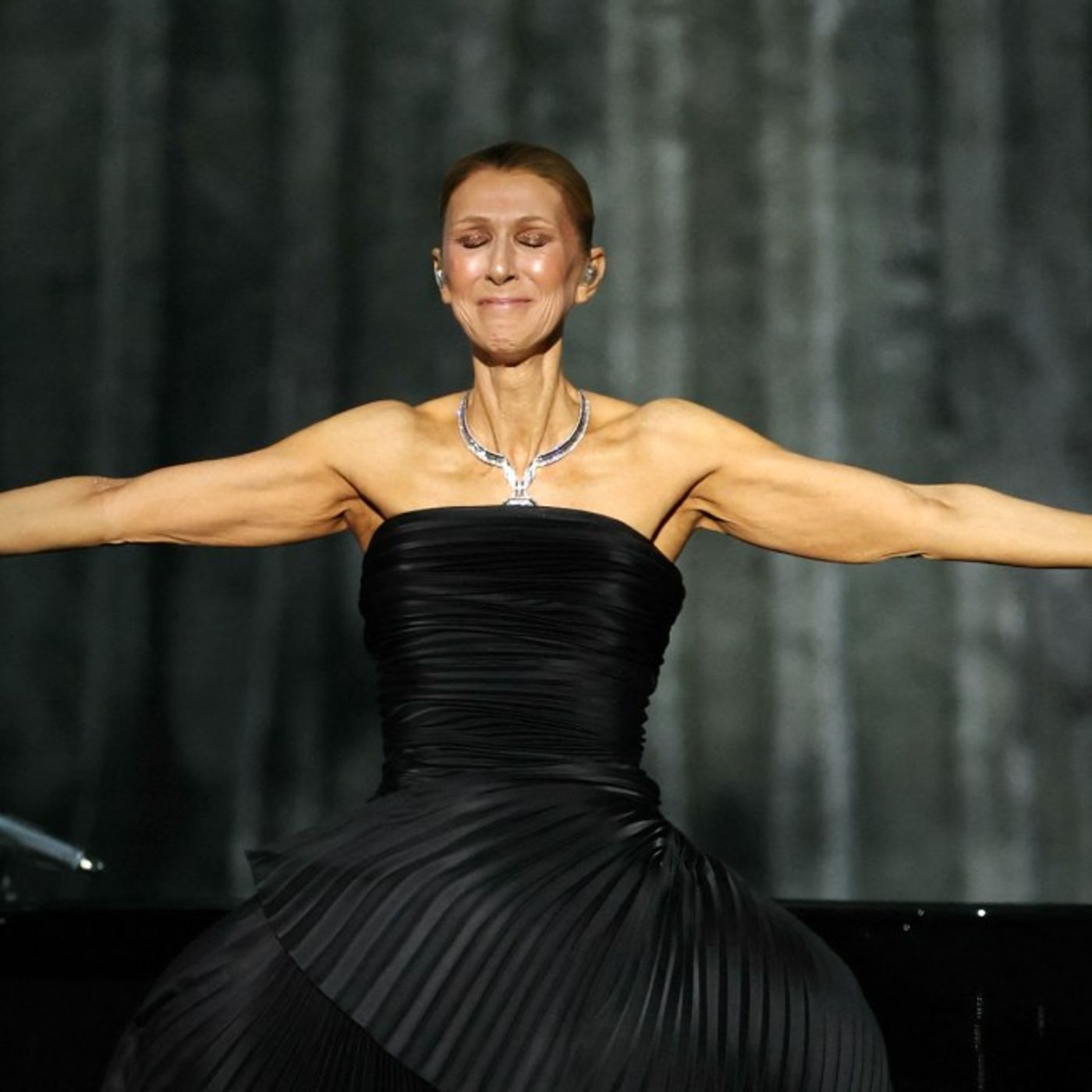 Céline Dion’s Paris 2026 Setlist: Every Song Played at the First Show episode artwork
