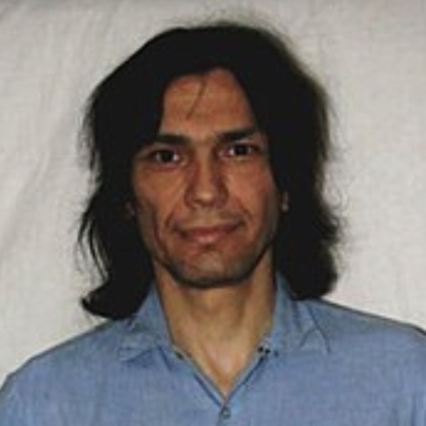 Biografías/Coral Bravo