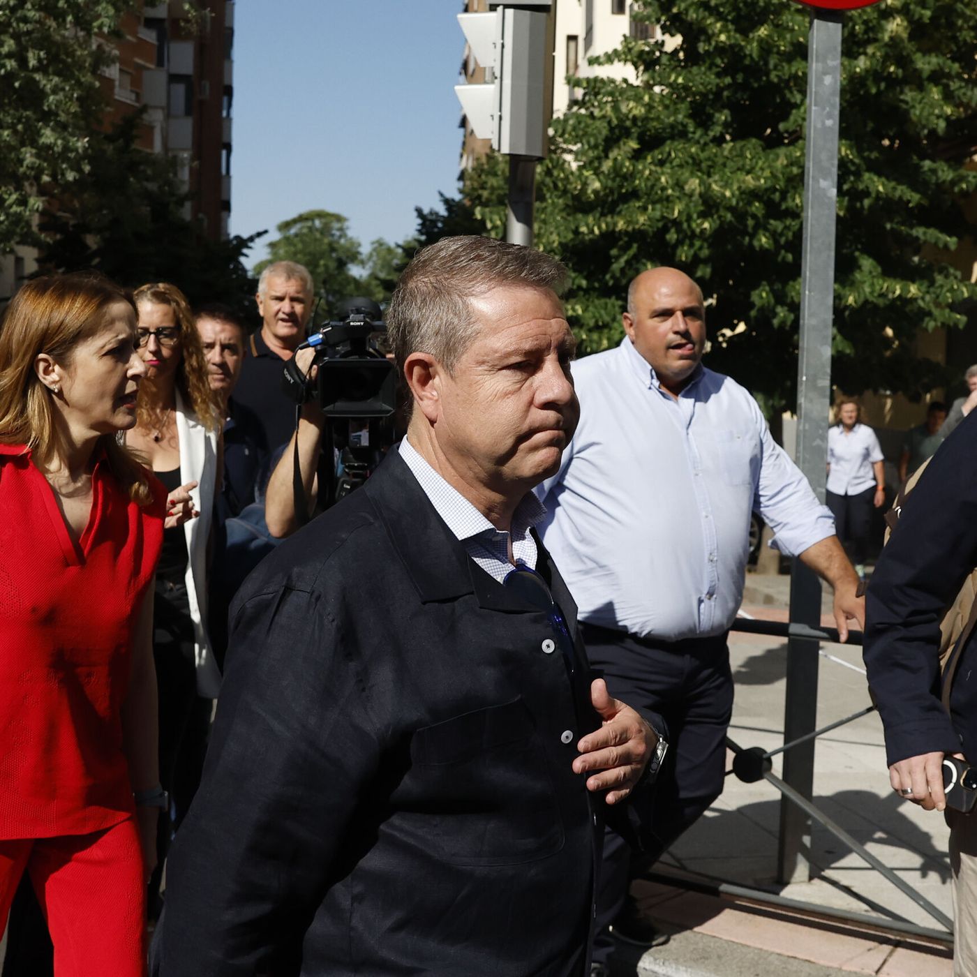 Noticias La Trinchera. Page pide a Sánchez elecciones y Óscar López arremete contra él