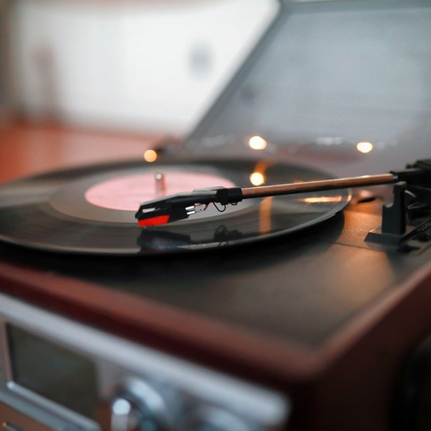 The Best Vinyl Record Cleaning Tools Every Music Fan Should Own
