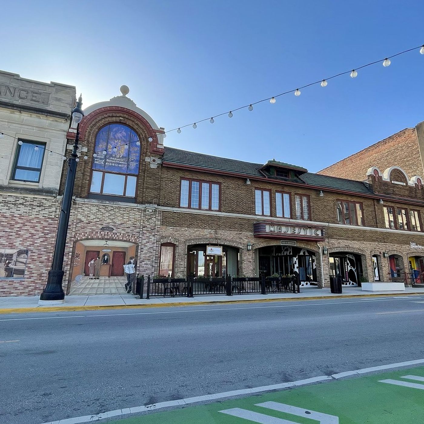 5 Things to Do in Kankakee County: Winter Market at the Majestic, Great Leprechaun Chase in Manteno episode artwork