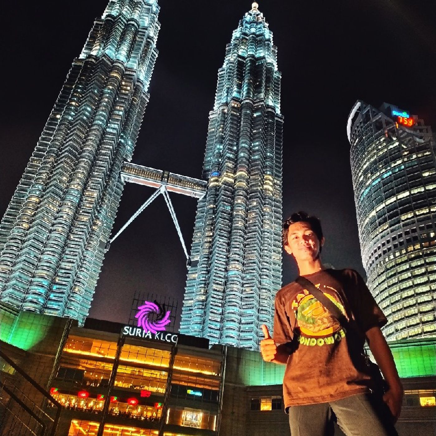 Tauhid Nur Azhar\'s podcast