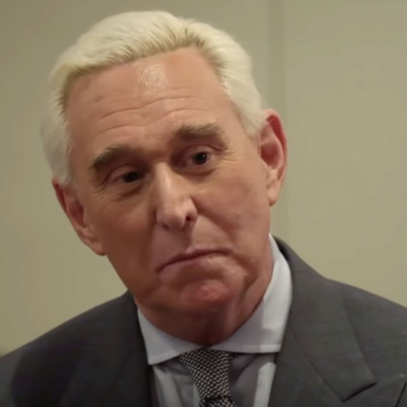 Roger Stone reveals the Clinton's darkest secrets (ep#02-17/16)