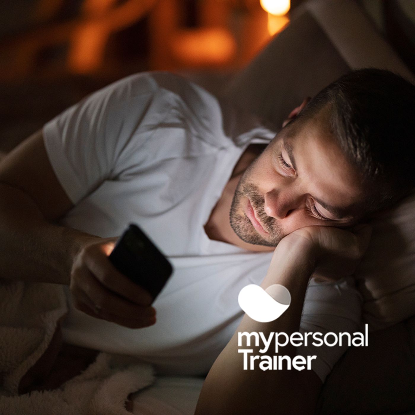 Scrolling notturno: perché lo facciamo e come smettere Scrolling notturno: perché lo facciamo e come smettere