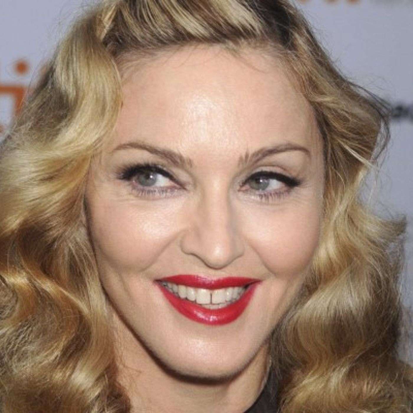 Madonna sort un nouveau remix de Hung Up et un clip très osé