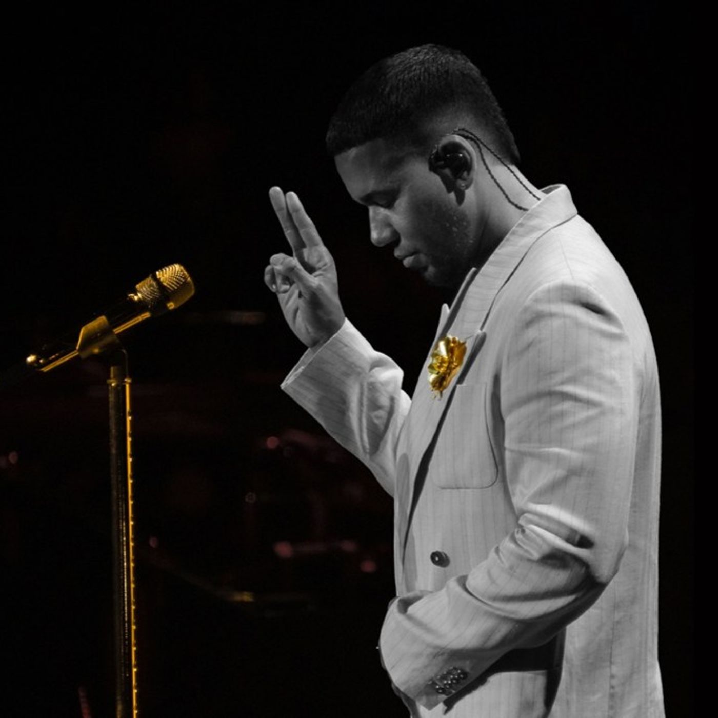 Romeo Santos Launches Fundación Los Santos to Support Children With Autism & More Uplifting Moments in Latin Music episode artwork