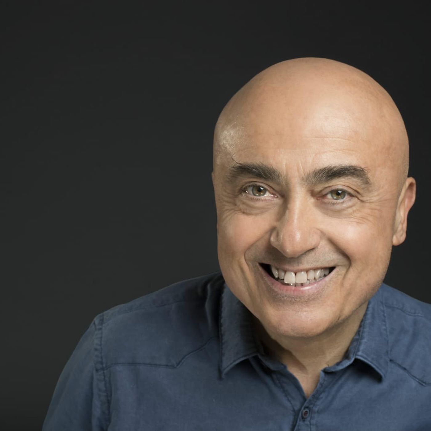 Paolo Cevoli: «Comico e imprenditore, coltivo l'arte del sorriso romagnolo» episode artwork