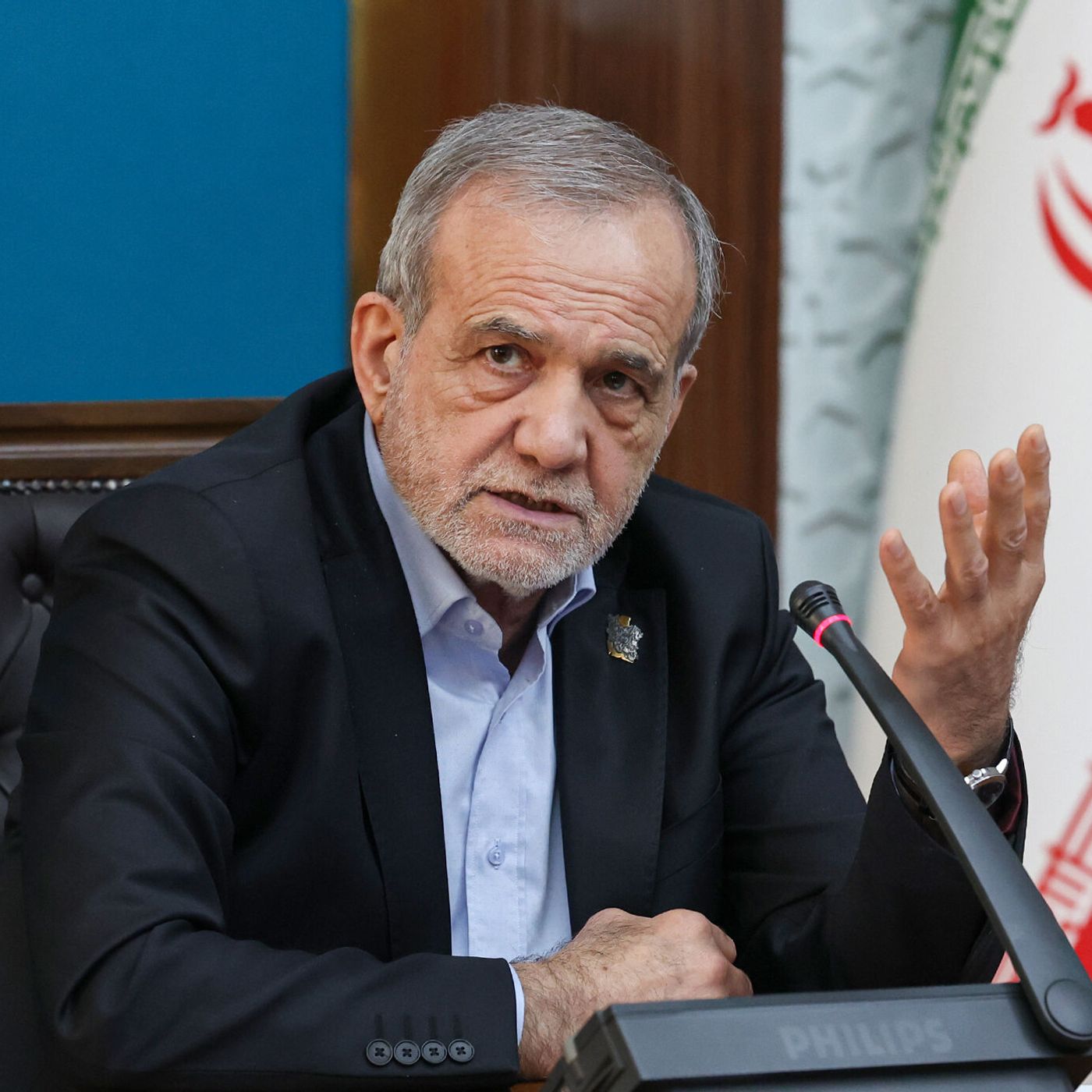 Noticias La Trinchera. Irán abre Ormuz pero advierte de un nuevo cierre si continúa el bloqueo de EEUU episode artwork