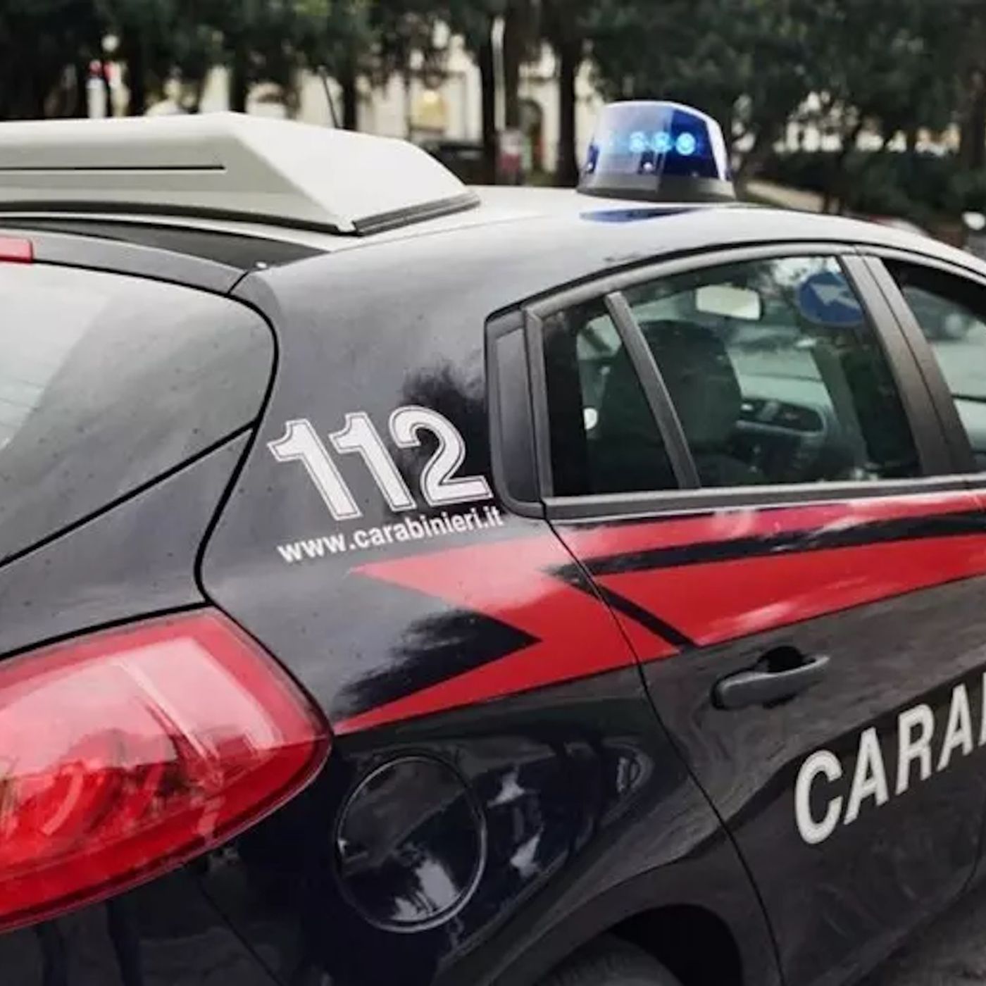 Rissa tra due gruppi di giovani a Barletta, sei feriti lievi episode artwork