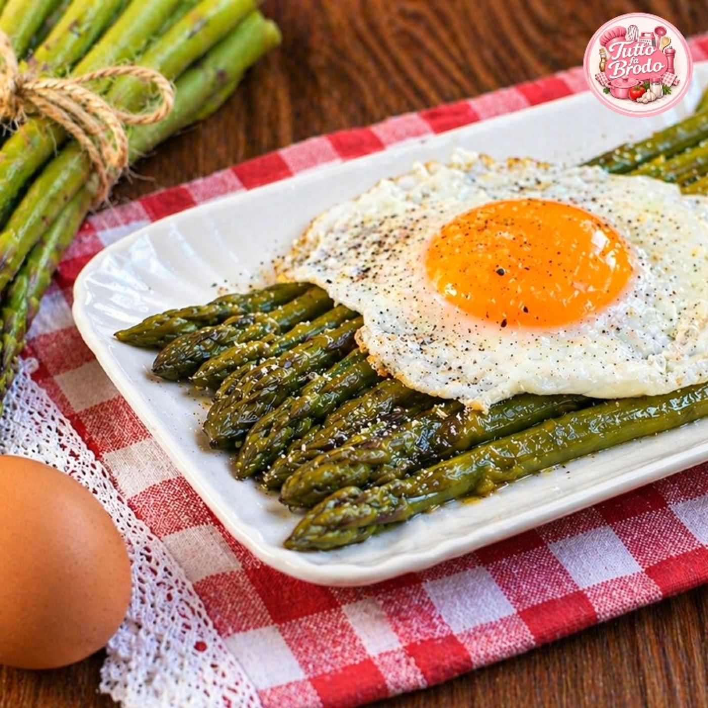 Asparagi alla Bismarck "Secondo Gustoso e Pronto in 15 Minuti" episode artwork