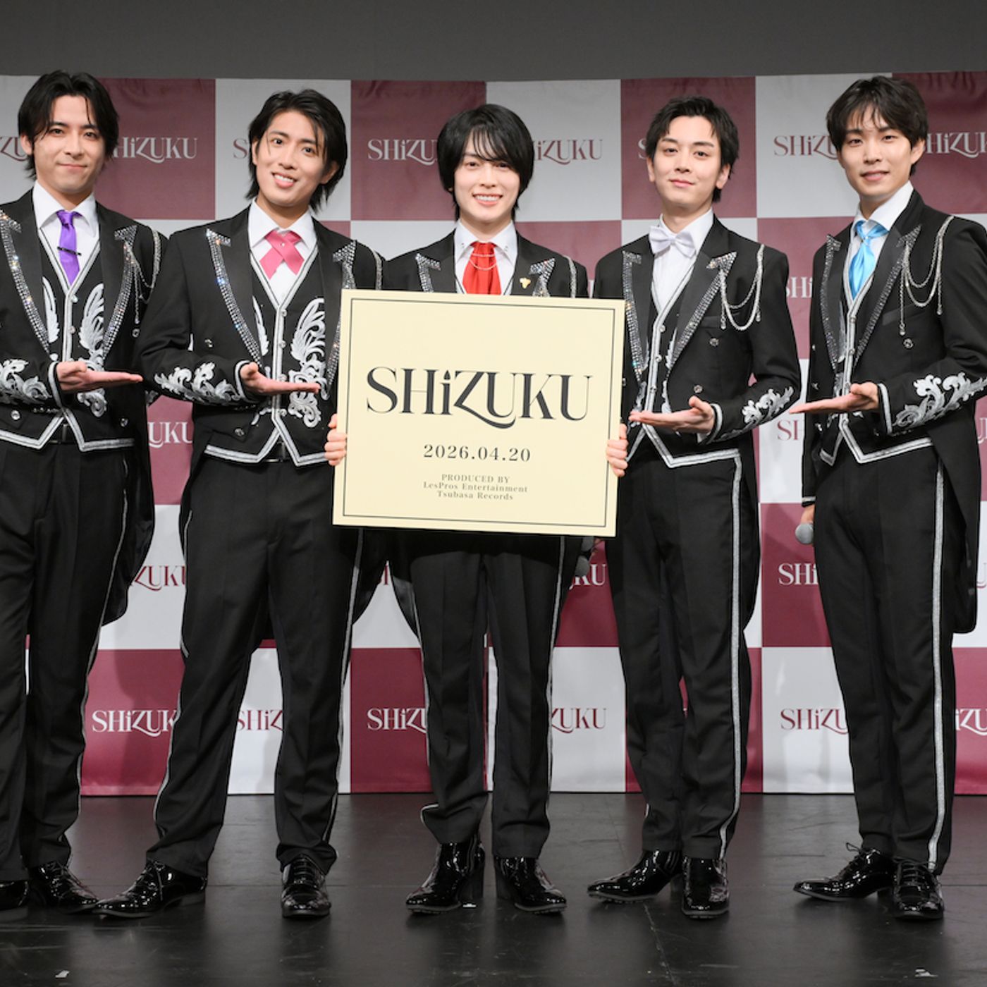 “ワインと歌の二刀流” 5人組男性グループ・SHiZUKU　ハプニングで沸かす、デビュー会見で見せたポテンシャルの片鱗 episode artwork