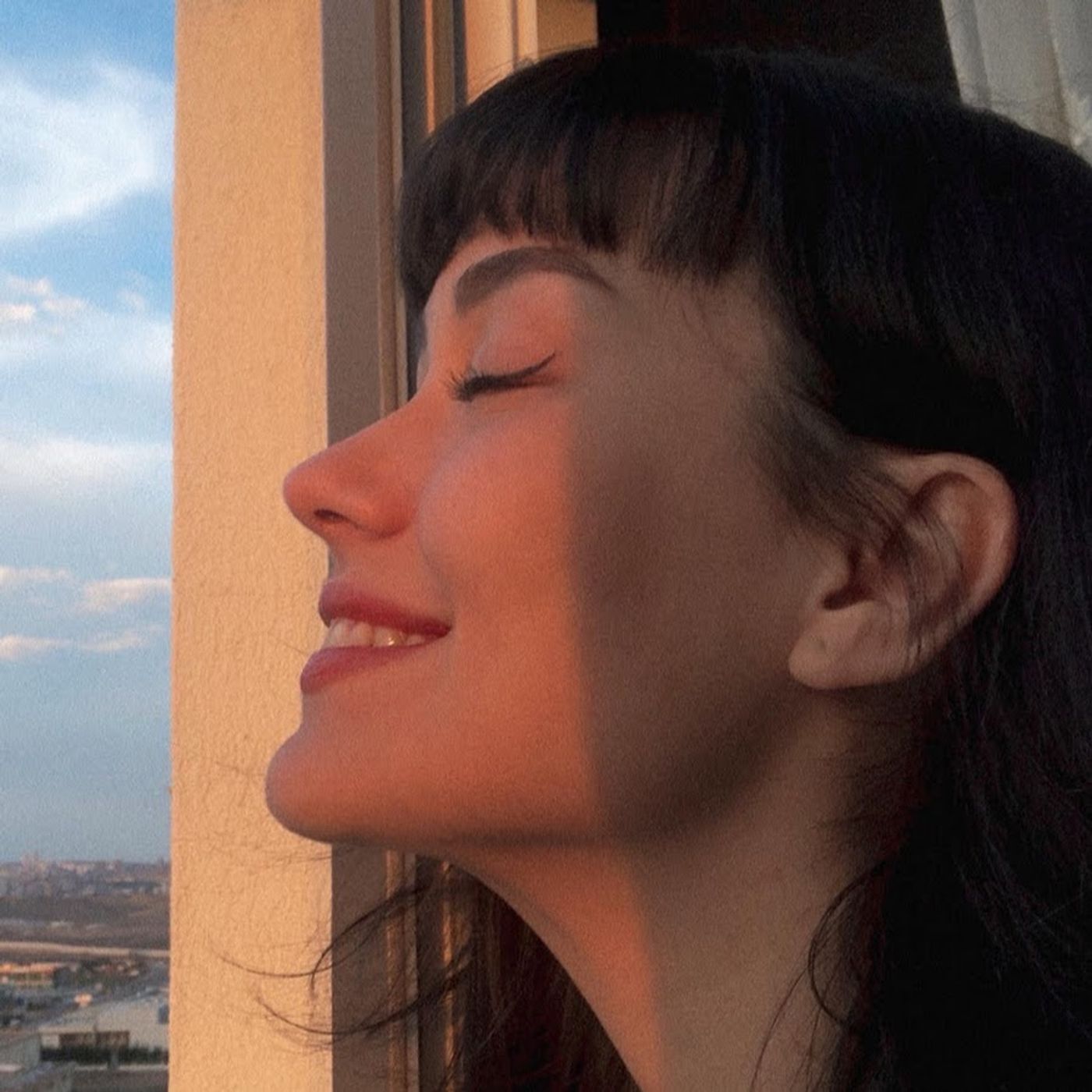 ayça özefe cover cover art