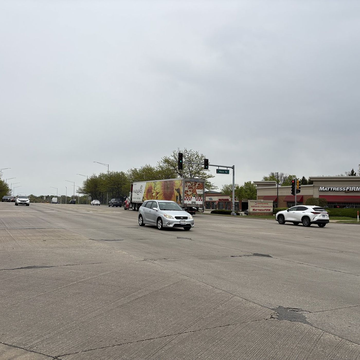 Chicago man charged with DUI after 3-vehicle crash in Crystal Lake, police say episode artwork