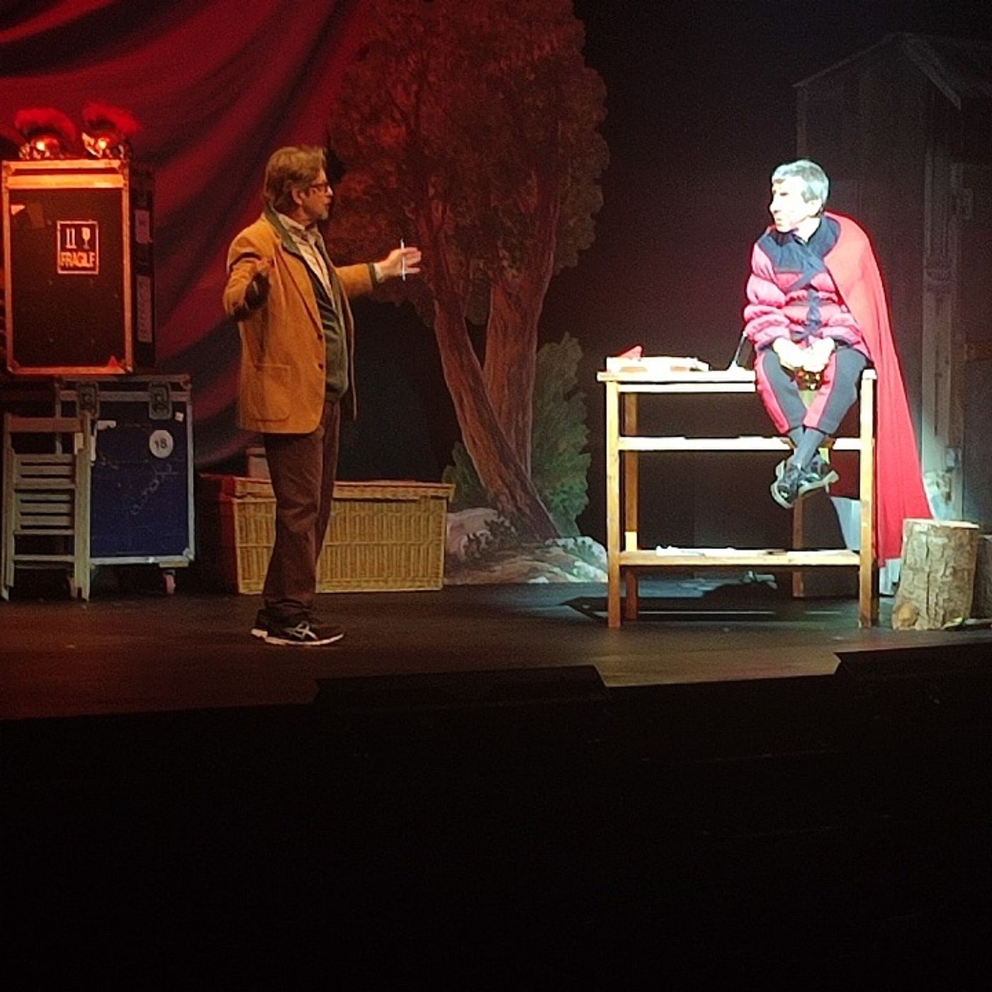 Comencem curs i temporada 2025-2026! Parlem de la comèdia 'Els Bons', Teatre Poliorama episode artwork