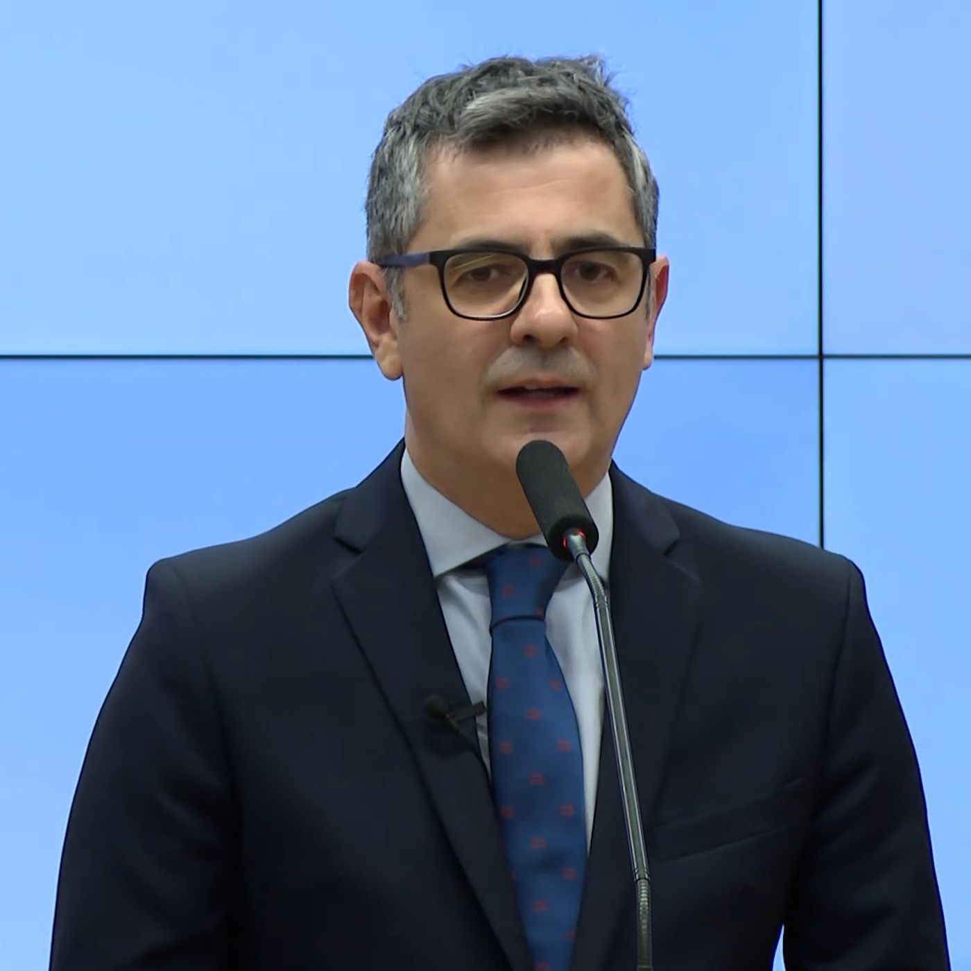 Es Noticia: Bolaños acusa a Ayuso