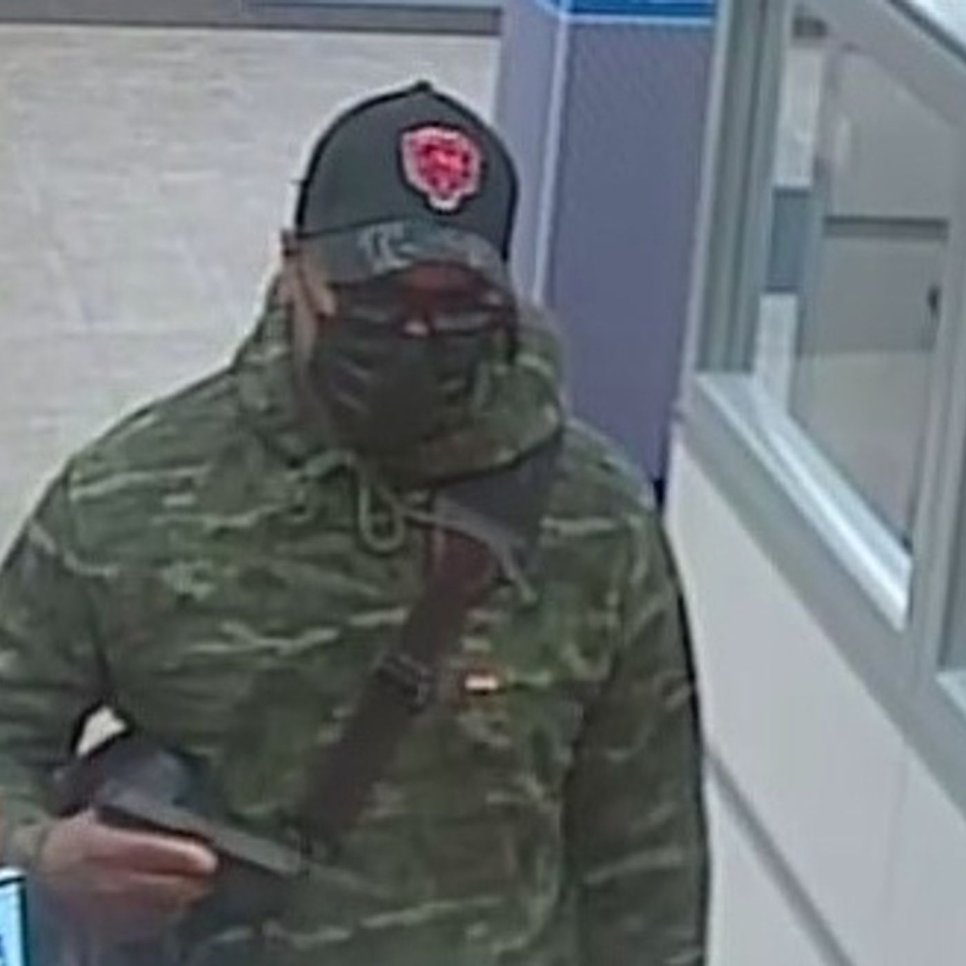FBI releases photos of suspect in St. Charles armed bank robbery, seeks public help