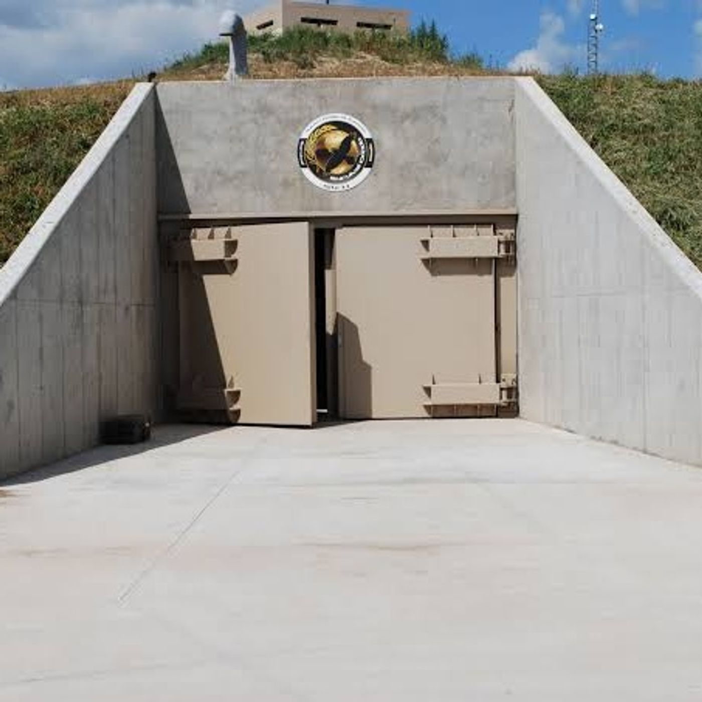 Inside a missile silo turned luxury doomsday bunker episode artwork