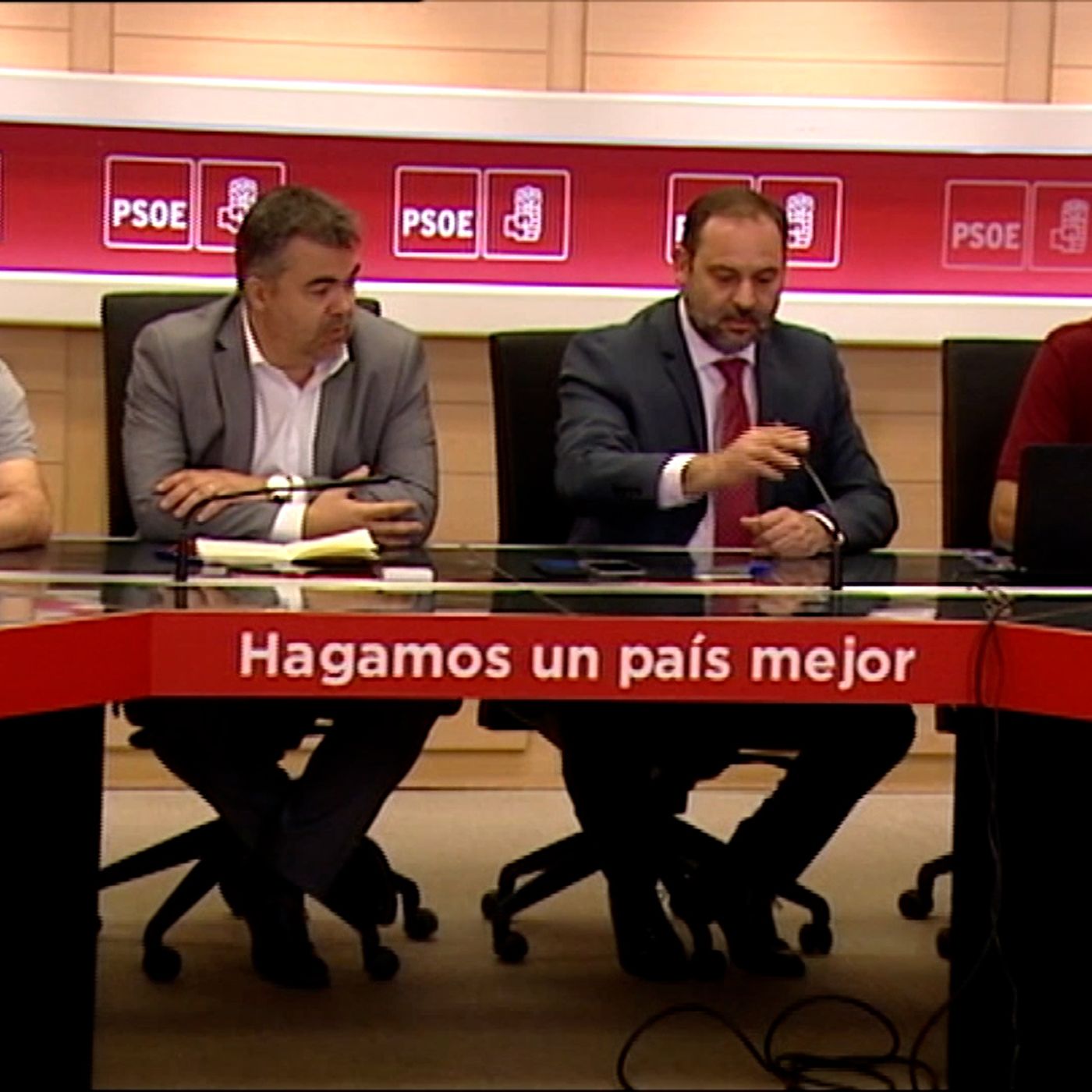 Federico a las 7: Manos Limpias, al rescate de las socialistas acosadas