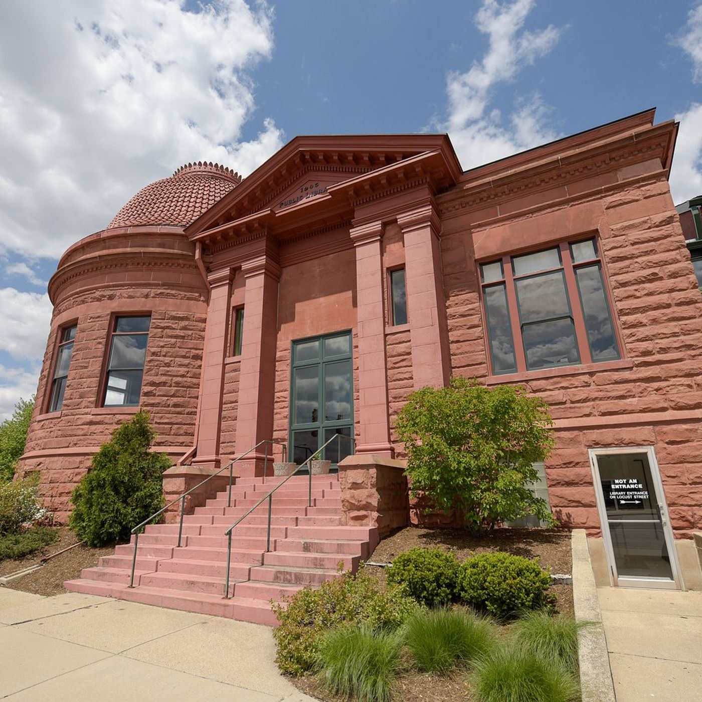 Used book sale returns to Sycamore library Dec. 6 episode artwork