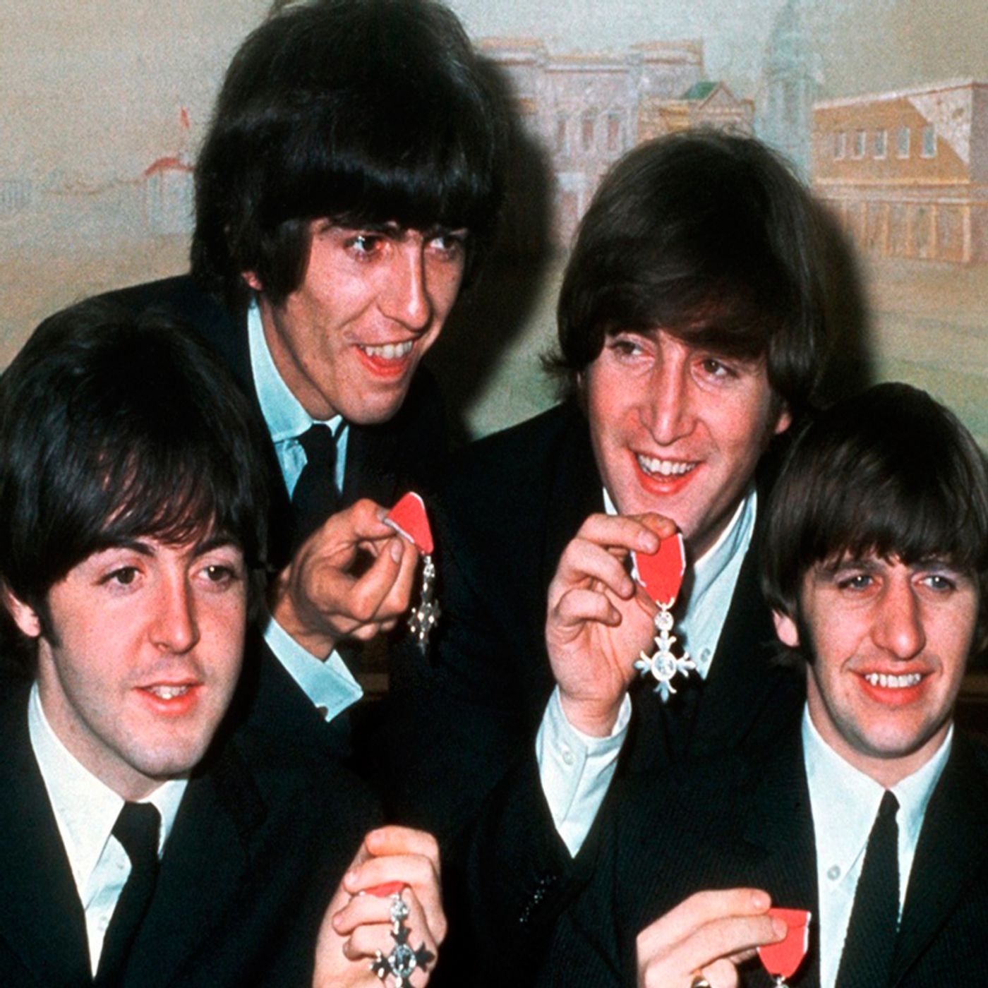 El Club de los Beatles: Anuncio para otorgar la MBE episode artwork