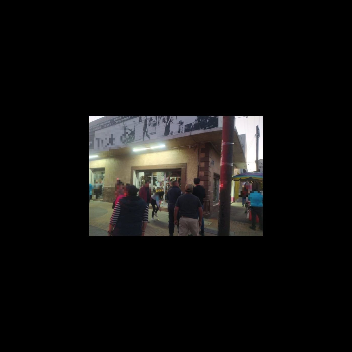 🚨 POLICÍA DE APIZACO FRUSTRA ROBO DOMICILIARIO Y MANTIENE OPERATIVO PARA LOCALIZAR A LOS RESPONSABLES 🚓🏠