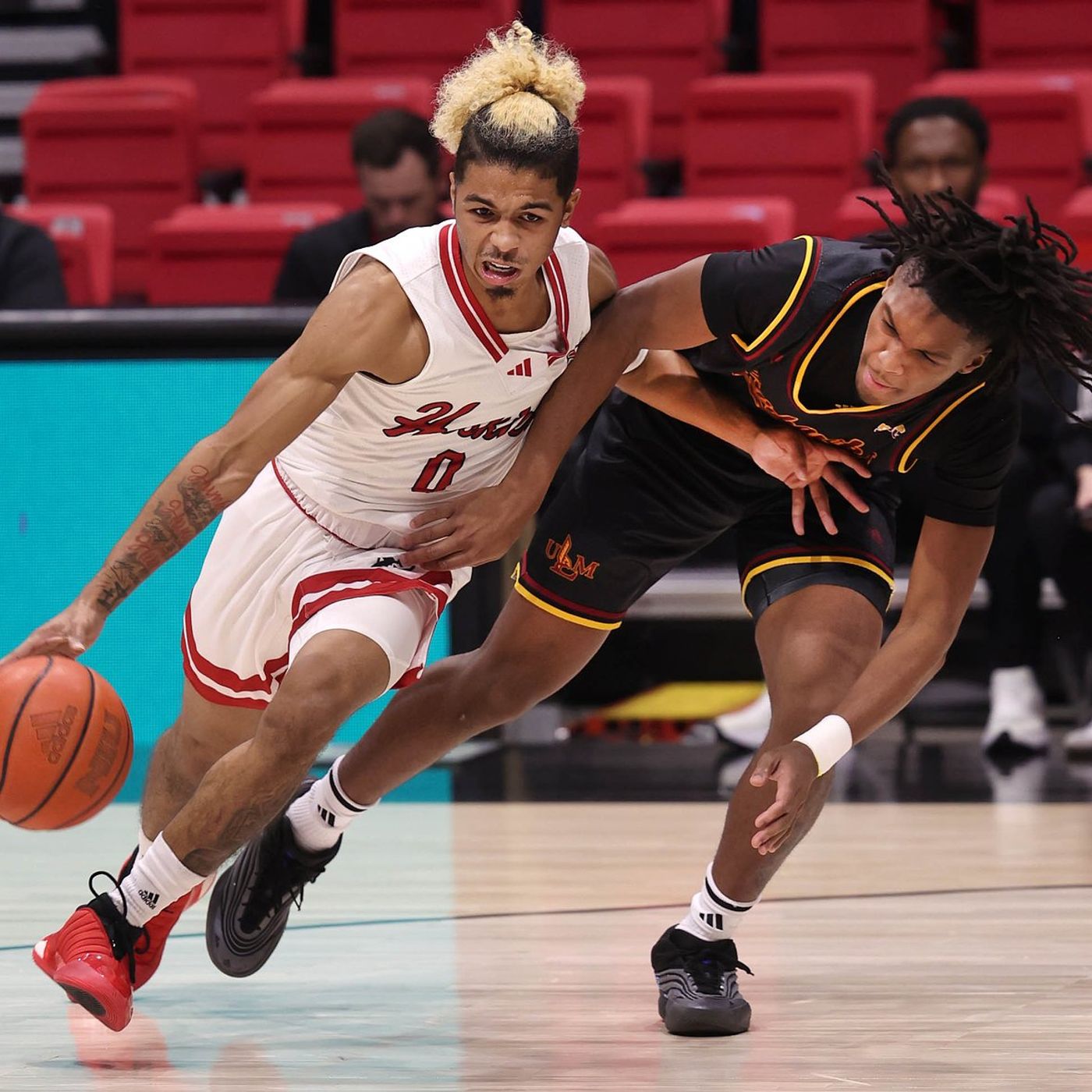 Gianni Cobb’s turnover-free, 10-assist game powers NIU past Louisiana-Monroe in opener episode artwork