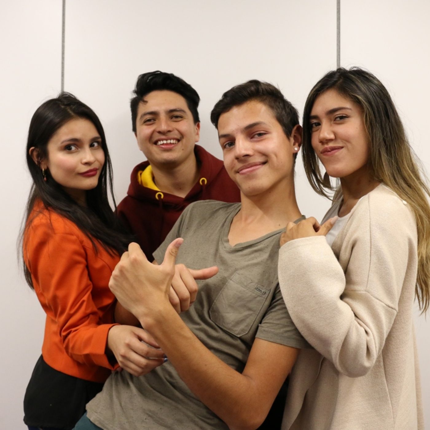 DEJÉMONOS DE VAINAS