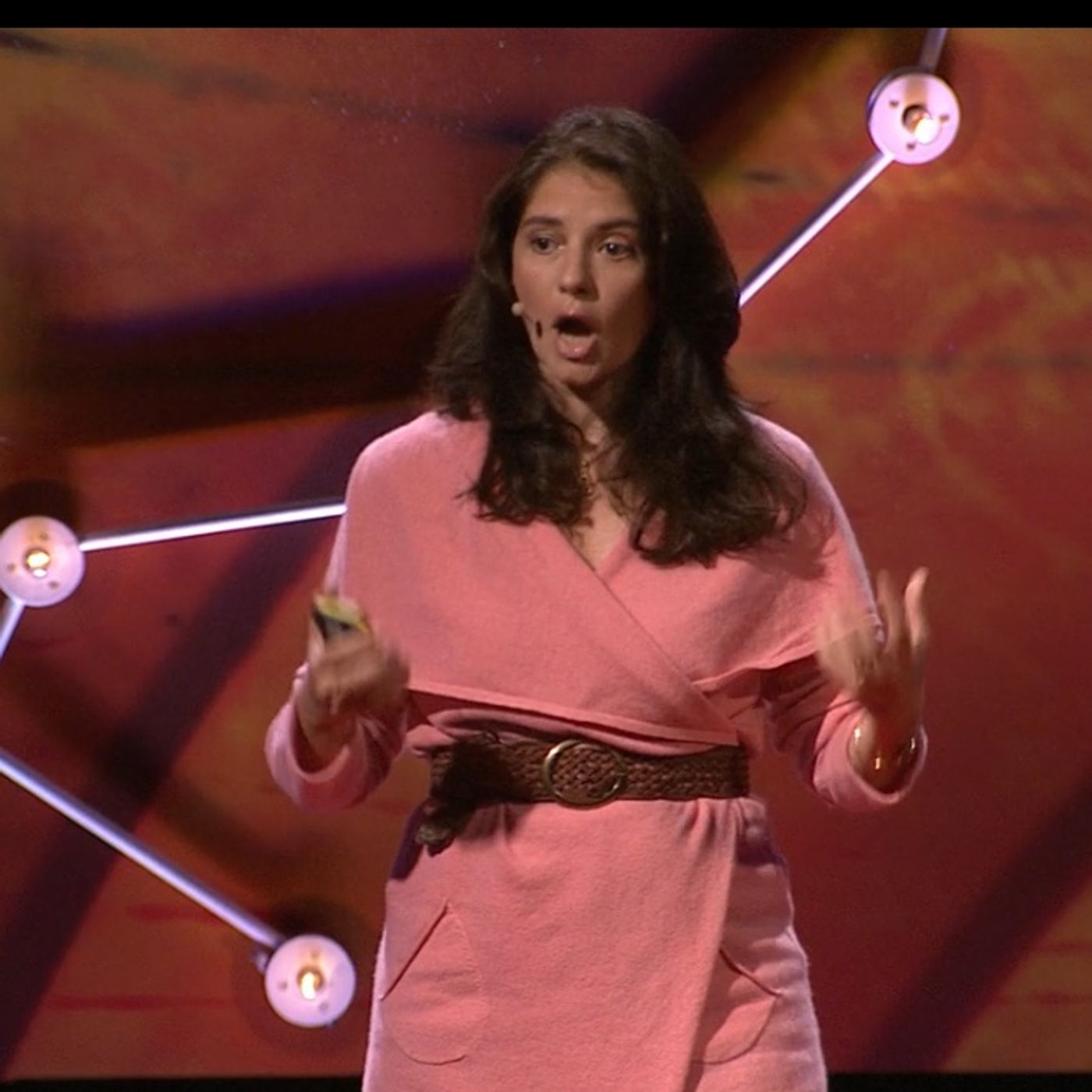 S55E4: Suzana Herculano-Houzel Deduced That The Human Brain Has Shrunk By 14 Billion Neurons