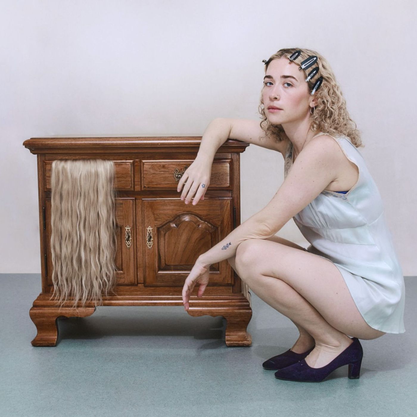 Blondshell captures complexities of growing up on stirring new single ‘Fur Elise’ episode artwork