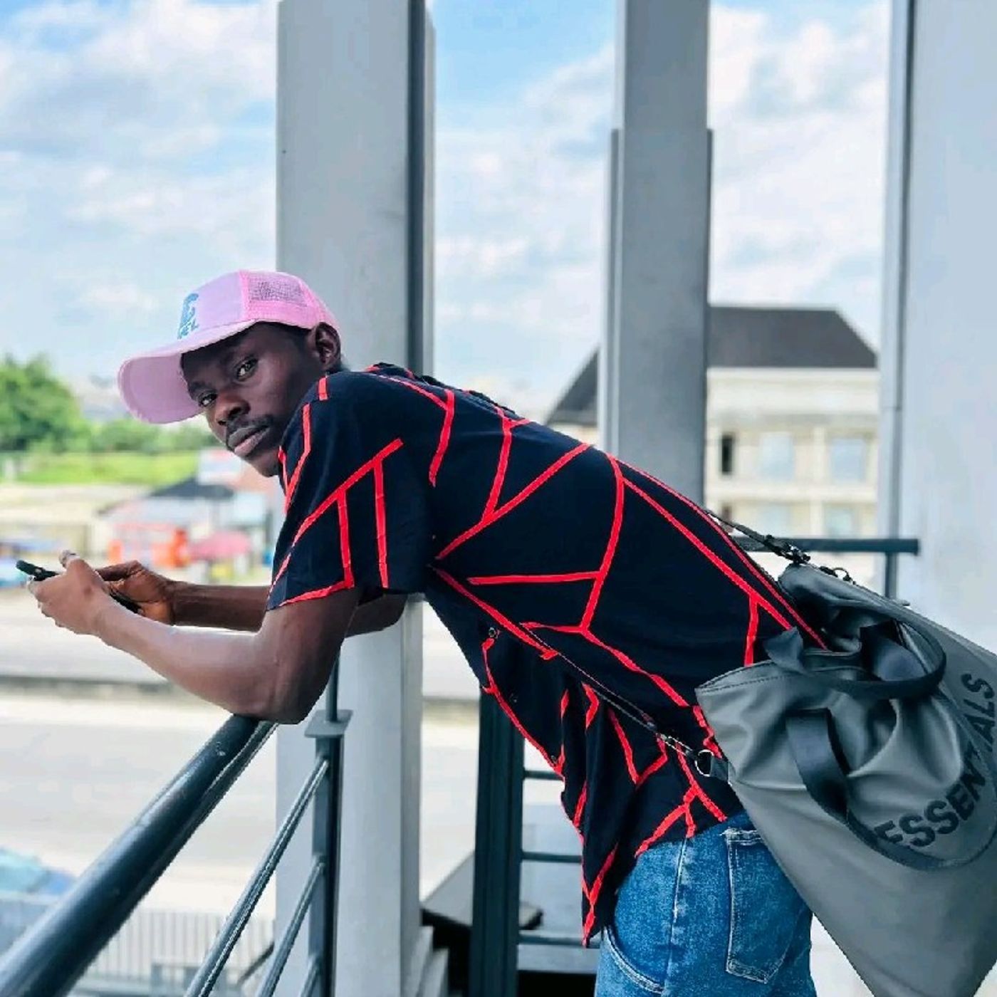 Don’t send M0ney to your Family members to Build a House for you… You will Regr£t