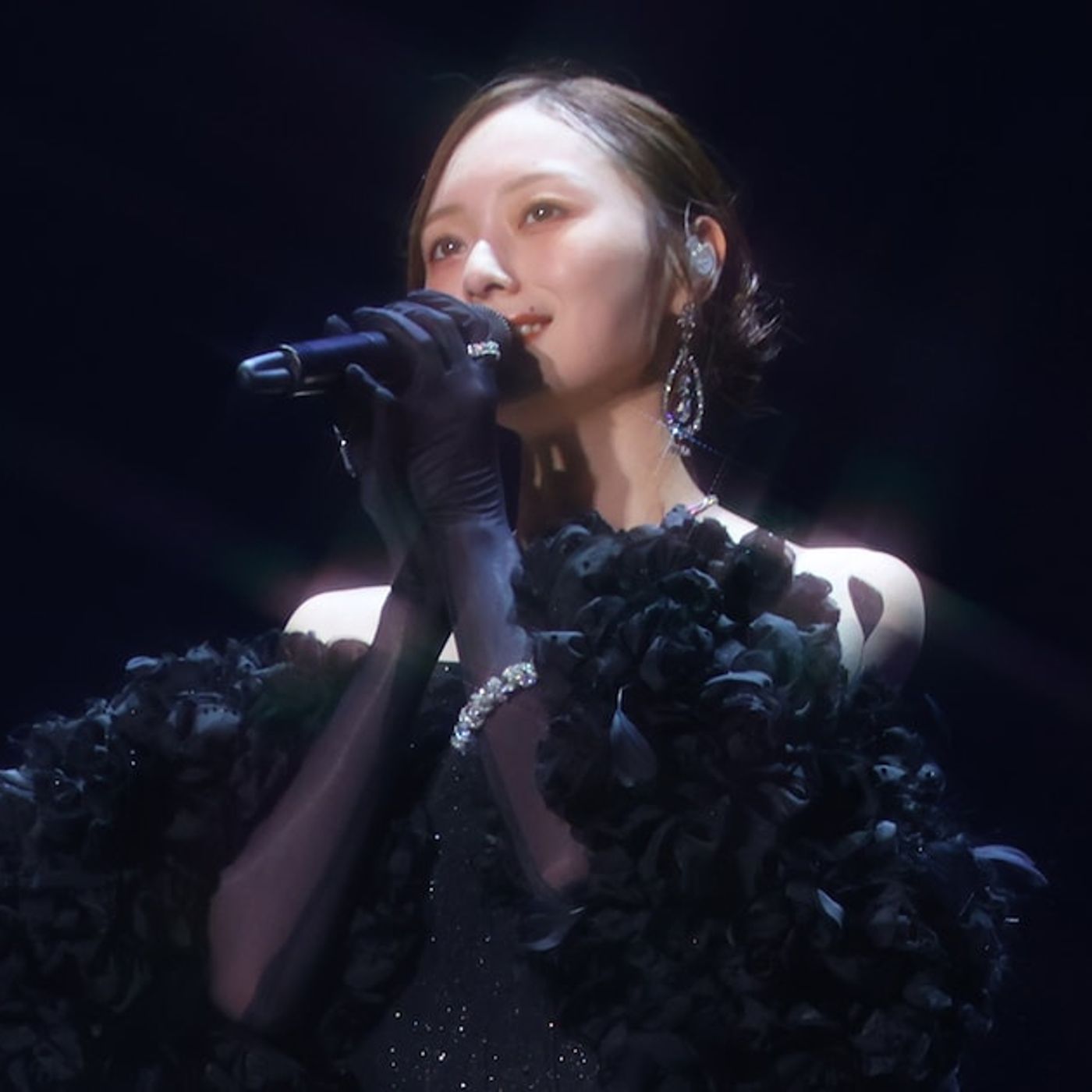 梅澤美波がキャプテンを全うした卒業コンサート、約9年半の乃木坂46人生に幕を下ろし別の世界へ（ライブレポート / 写真27枚） - 音楽ナタリー episode artwork