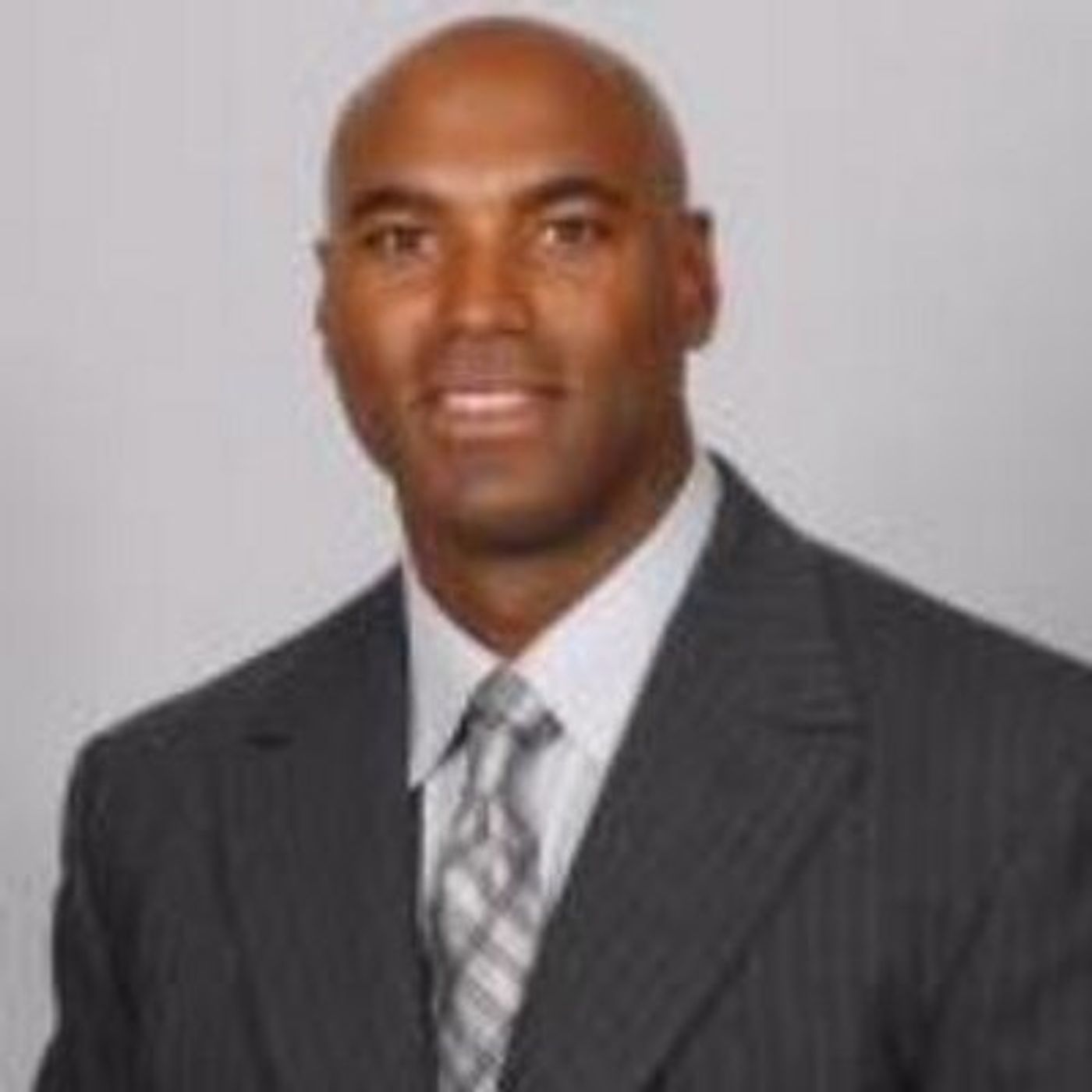 Southern Connecticut Owls Head Coach, Scott Burrell episode artwork