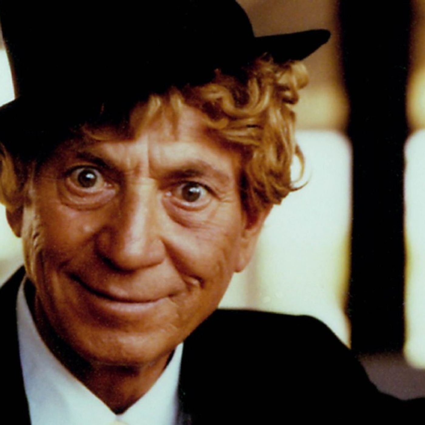Lost Harpo Marx Recording From 1964 Debuts on Billboard Classical Charts
