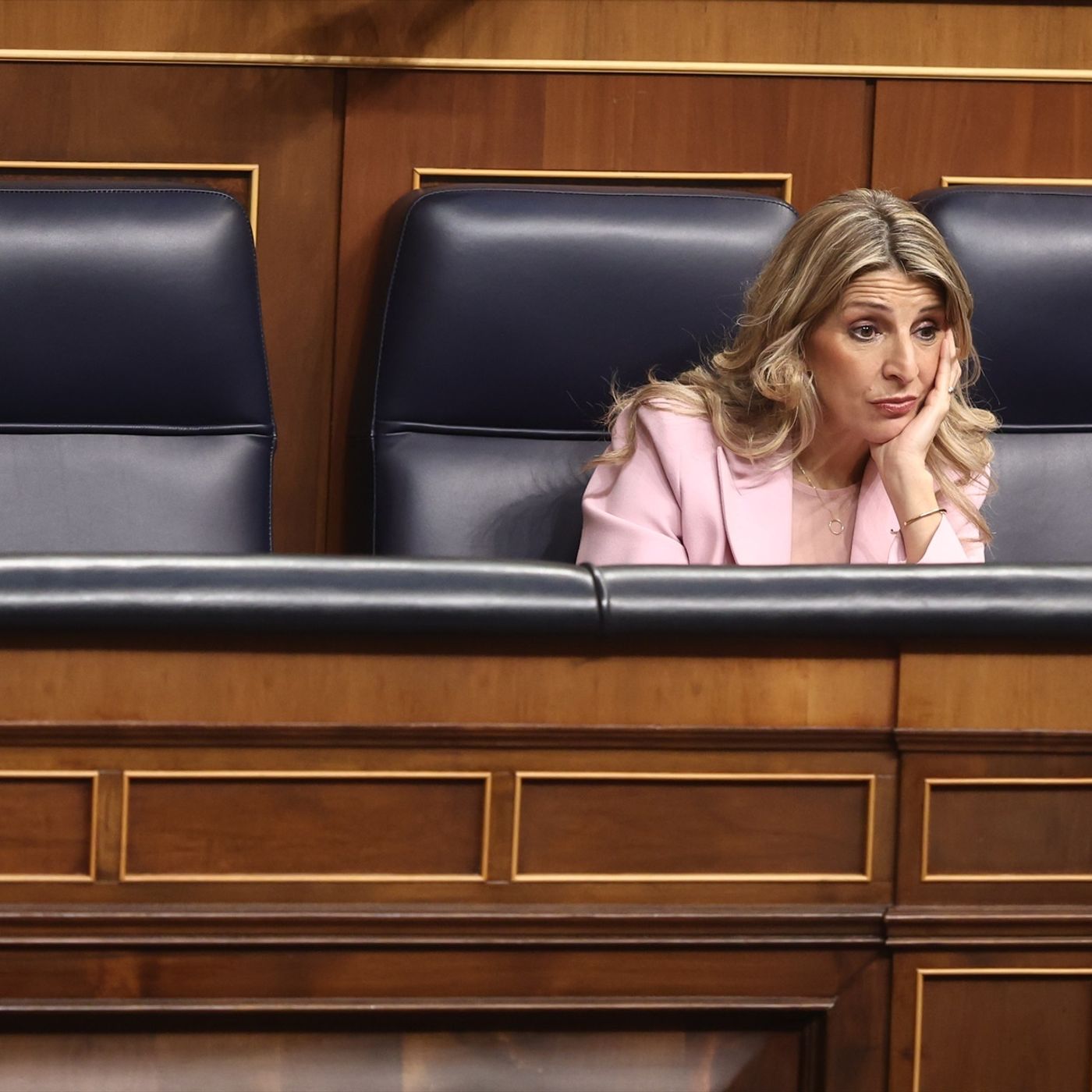 Prensa económica: Los estragos del SMI: los autónomos dejan de contratar y se hunde el empleo doméstico y en el campo