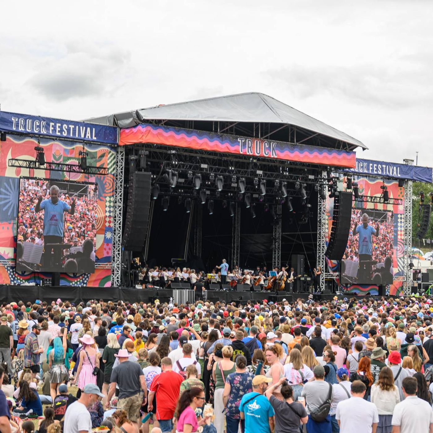 Food stall shut down after dozens fall ill at Truck Festival 2026