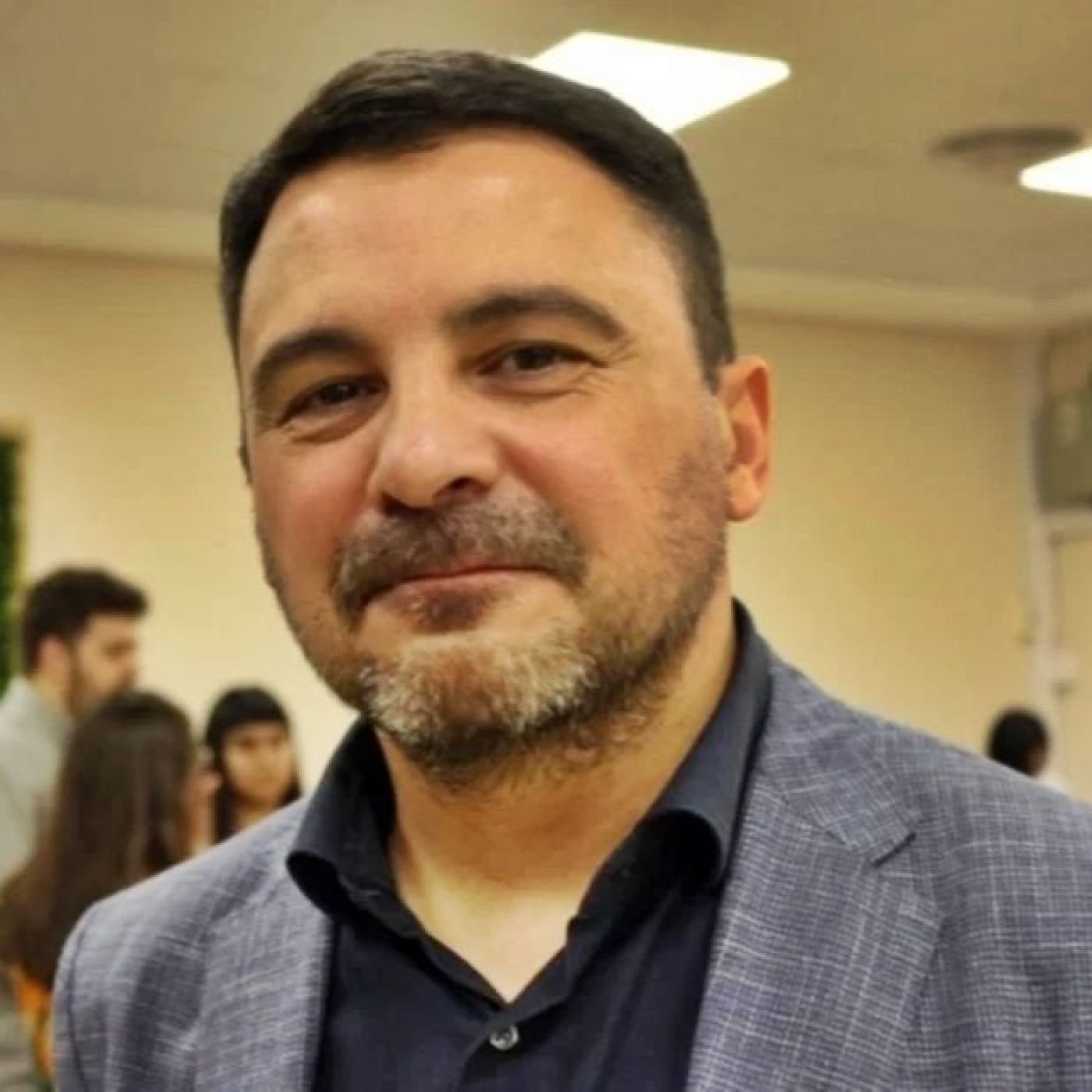 Gustavo Córdoba @gustavolcordoba (Director de la Consultora @Zuban_Cordoba, Analista Político) Unas Cuantas verdades