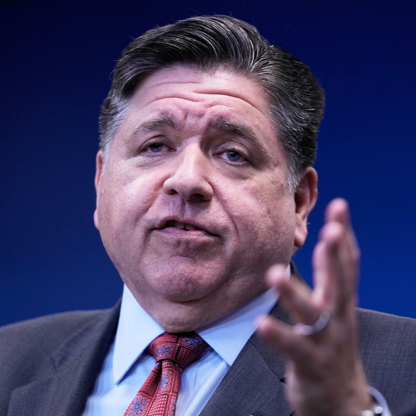 Pritzker touts ‘cheaper, cleaner energy’ from Hampshire solar project set to power hundreds of homes episode artwork