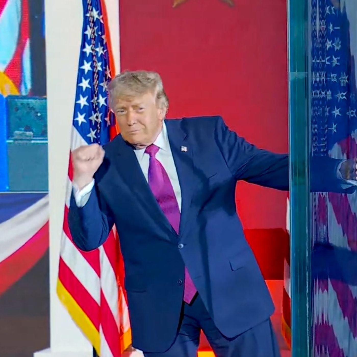 Trump celebra il 4 Luglio: “Siamo il Paese più forte. L’America non sarà mai comunista” episode artwork