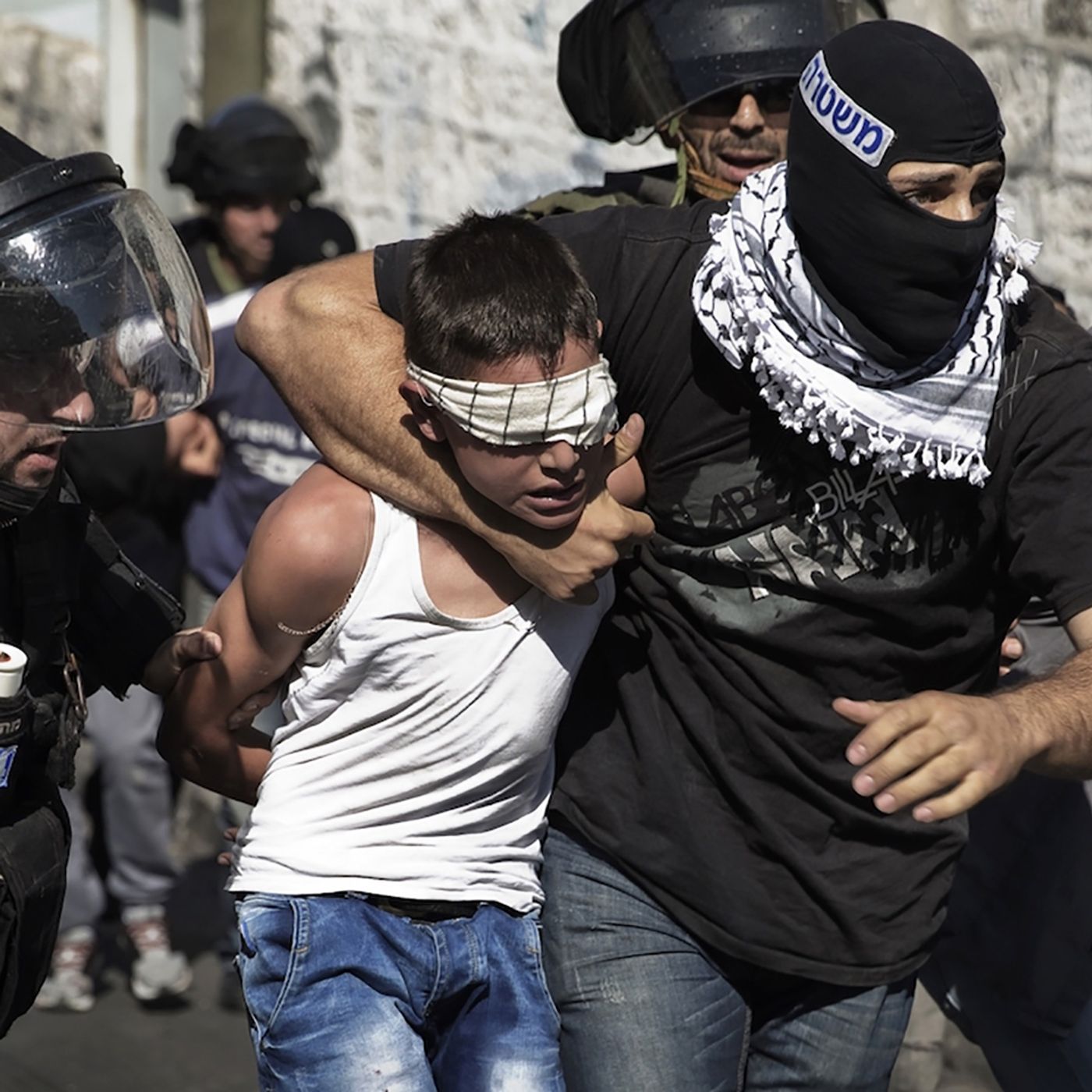 Israele compra a saldo paesi arabi