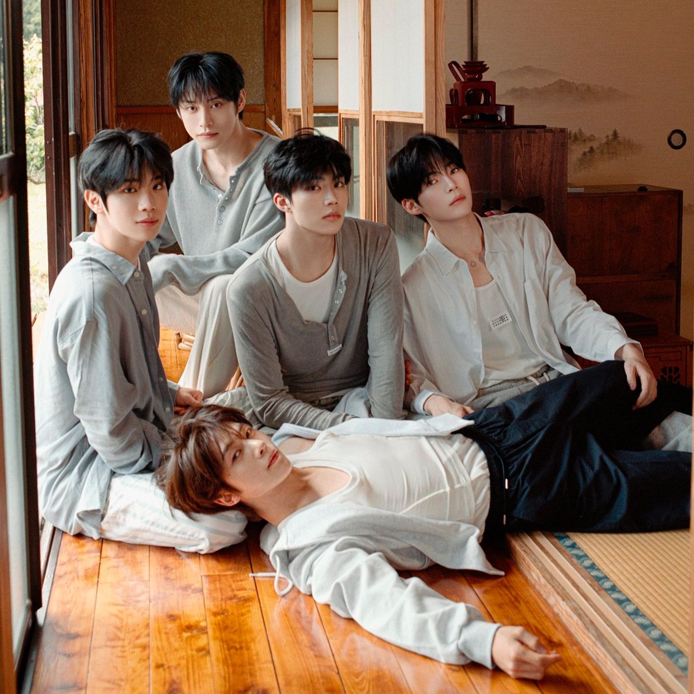 Watch: ZEROBASEONE Teases Comeback With Spoiler Film For “Reserved” | Soompi episode artwork