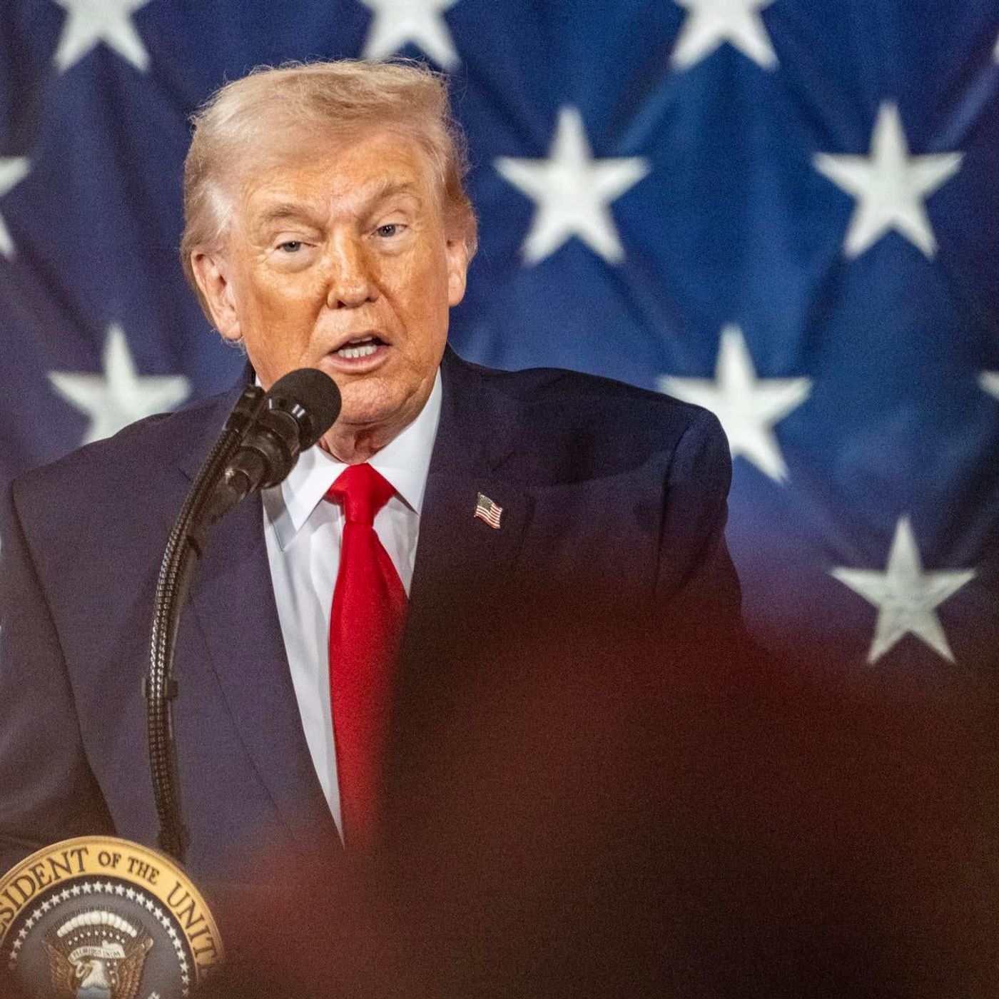 La Brújula de la Economía: Trump, la situación Económica en Alemania y la guerra comercial con China (13/02/26) episode artwork